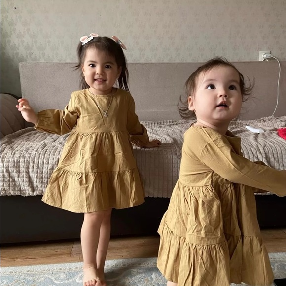 Green Tiered Flowy Fall Dress - Picture 4 of 4